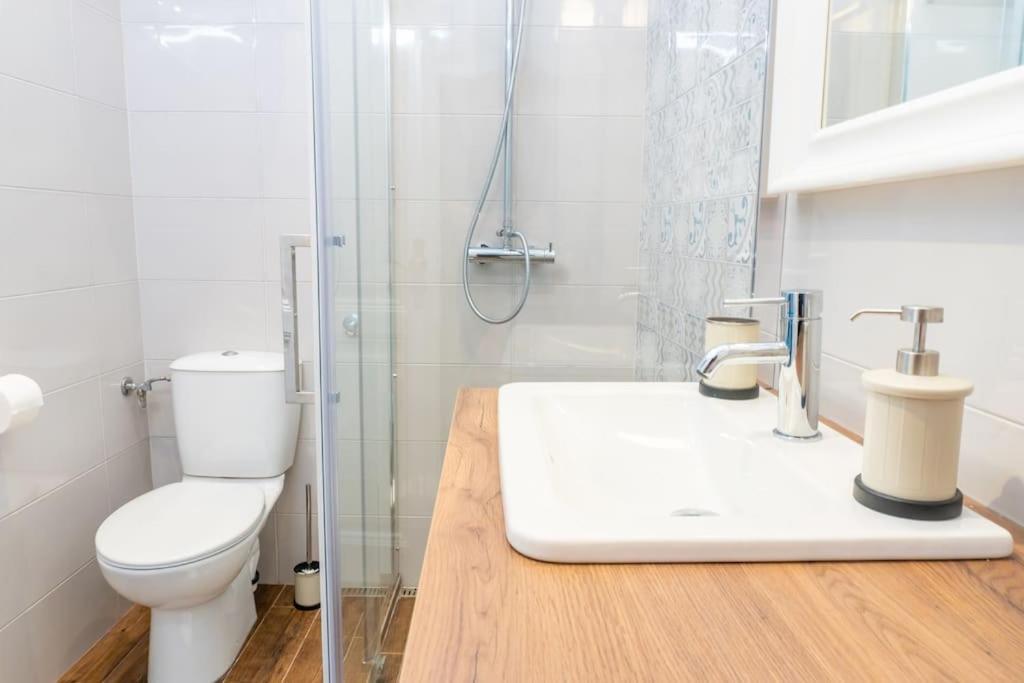 Central And Comfy 2Bdr Apartment Near Parliament Belgrade Exterior photo