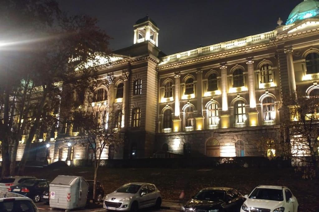 Central And Comfy 2Bdr Apartment Near Parliament Belgrade Exterior photo